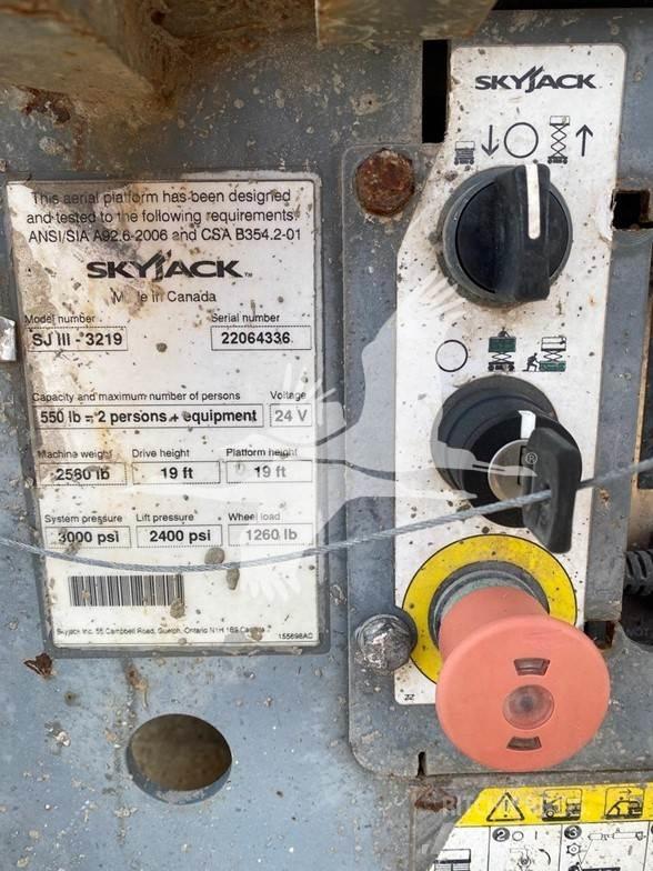 SkyJack SJ3219 Підйомники-ножиці
