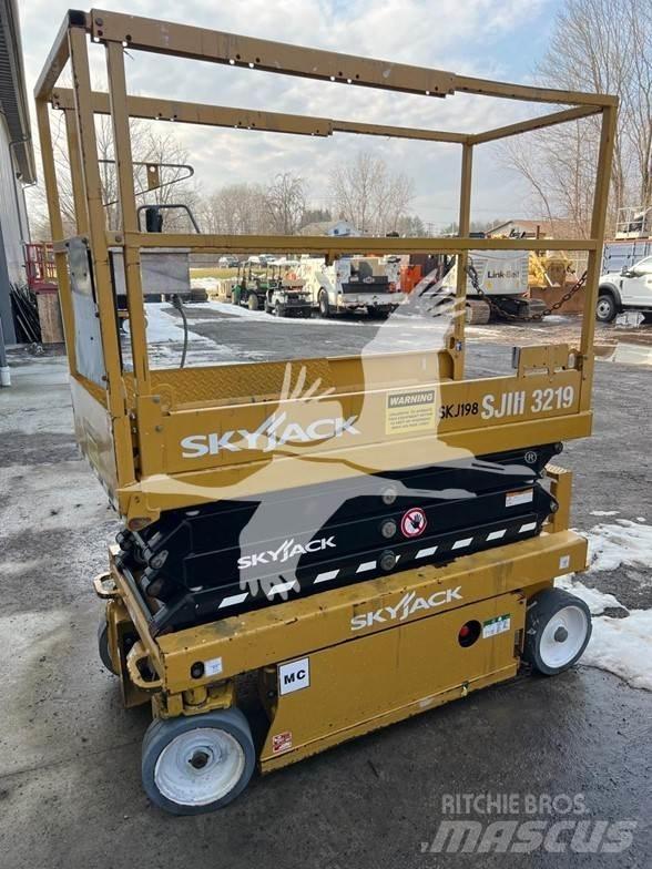 SkyJack SJ3219 Підйомники-ножиці
