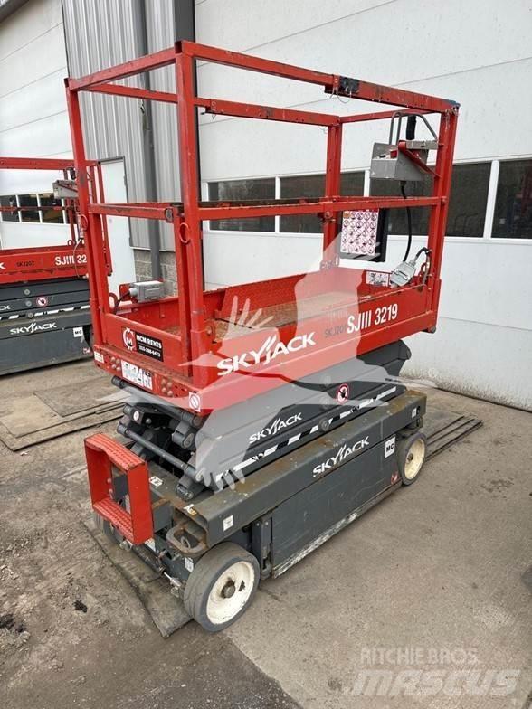 SkyJack SJ3219 Підйомники-ножиці