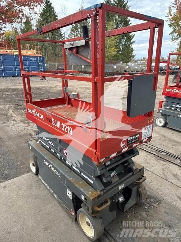 SkyJack SJ3219 Підйомники-ножиці