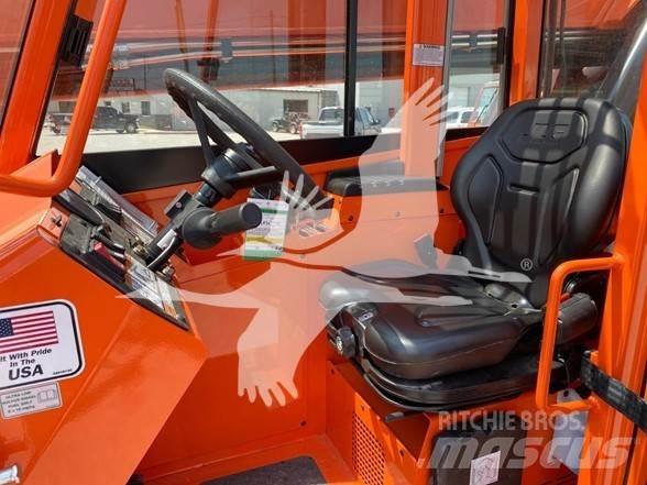 SkyTrak 10054 Телескопічні навантажувачі