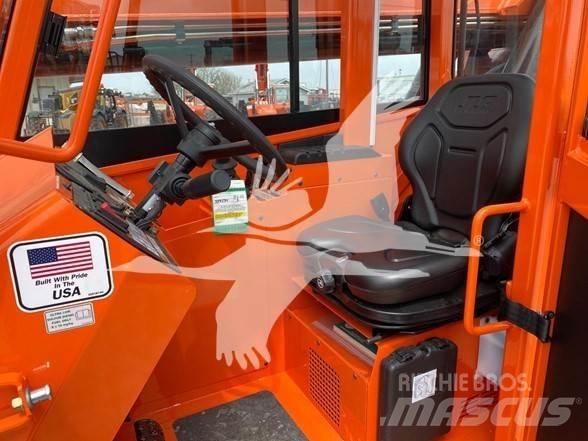 SkyTrak 10054 Телескопічні навантажувачі