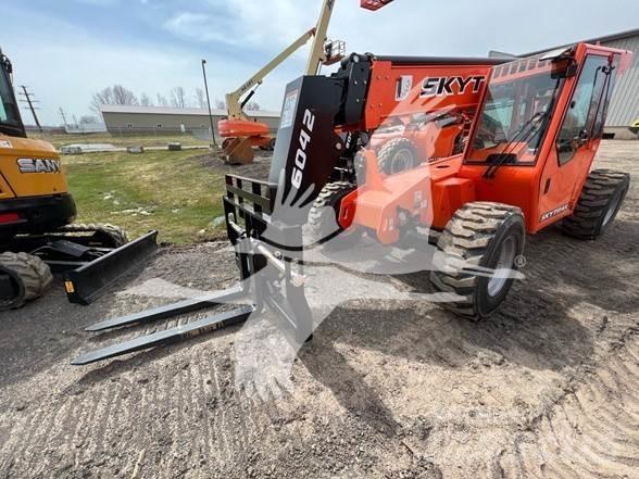 SkyTrak 6042 Телескопічні навантажувачі