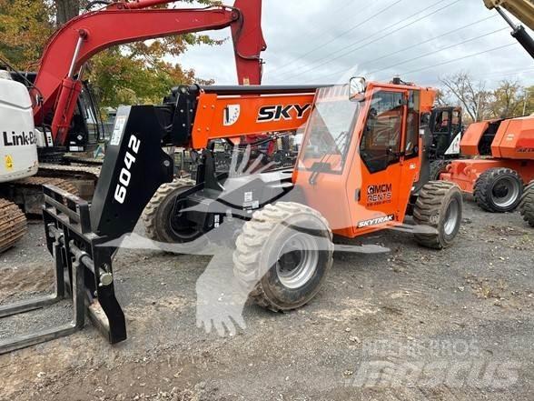 SkyTrak 6042 Телескопічні навантажувачі