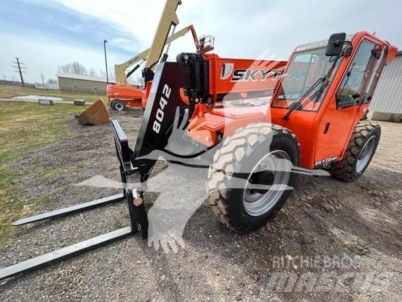 SkyTrak 8042 Телескопічні навантажувачі