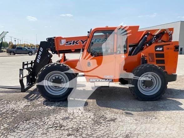 SkyTrak 8042 Телескопічні навантажувачі