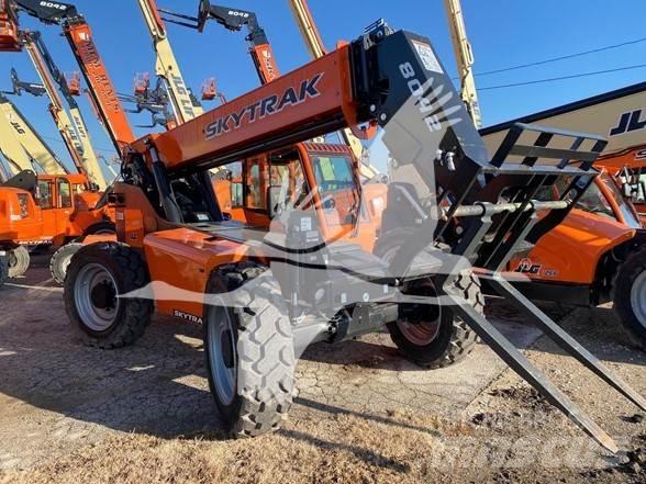 SkyTrak 8042 Телескопічні навантажувачі