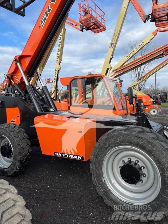 SkyTrak 8042 Телескопічні навантажувачі