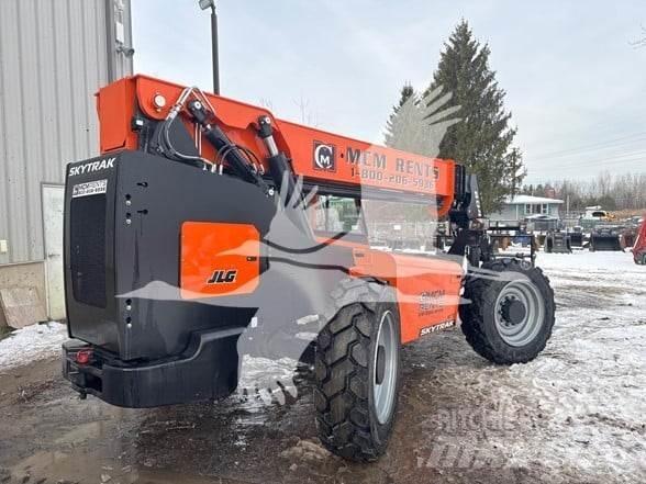 SkyTrak 8042 Телескопічні навантажувачі