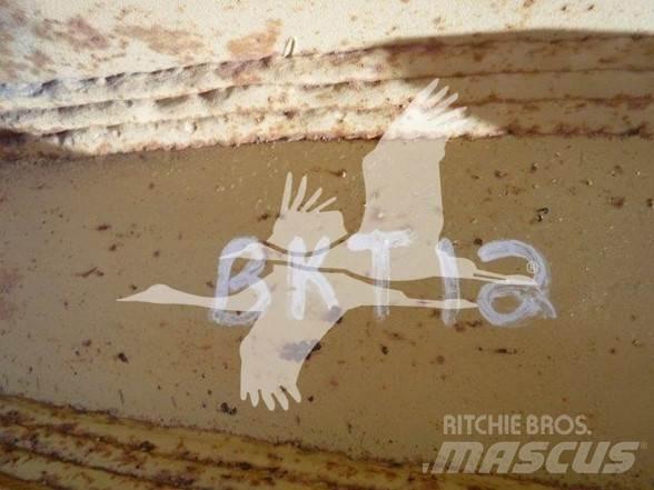 TAG 330D Ковші