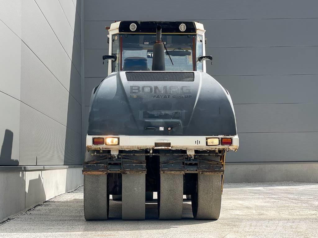 Bomag BW 24 RH Пневматичні катки