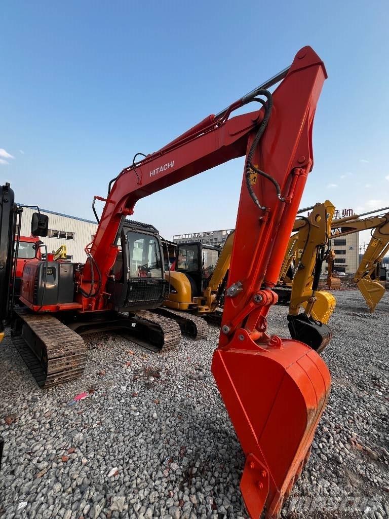 Hitachi ZX 80 Гусеничні екскаватори