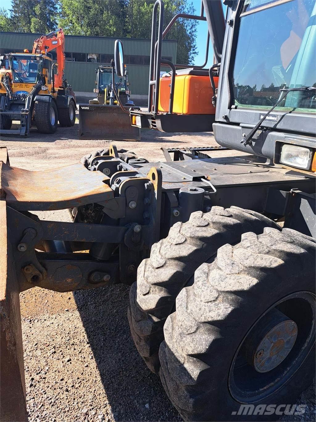 Doosan DX170W-5 Колісні екскаватори