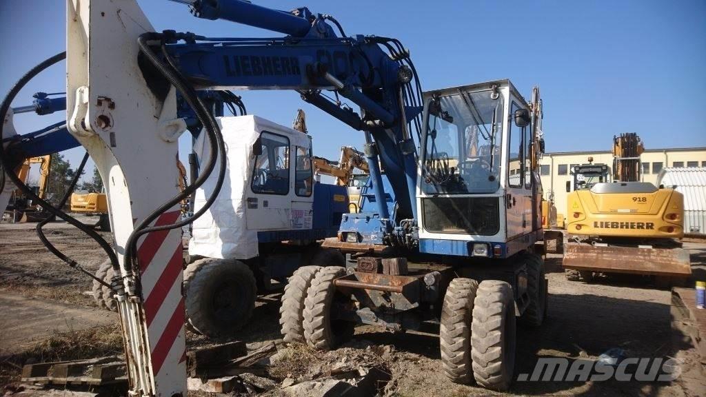 Liebherr A900 Колісні екскаватори