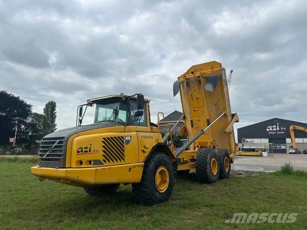 Volvo A25D Зчленовані самоскиди
