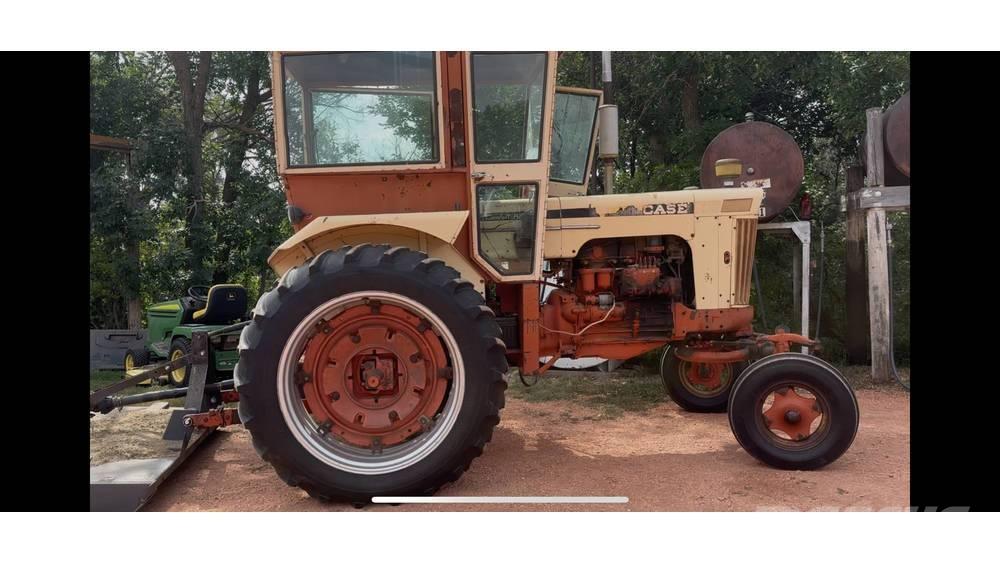 CASE 730 Трактори