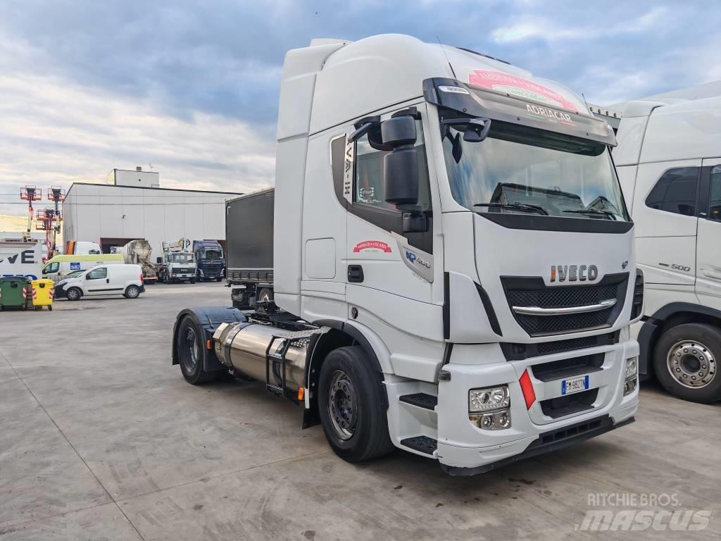 Iveco STRALIS 400 NP Тягачі