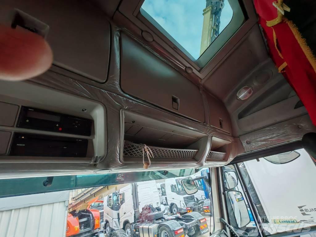 Iveco STRALIS 400 NP Тягачі
