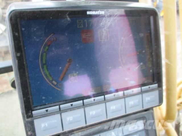 Komatsu PC 240 NLC-8 Гусеничні екскаватори