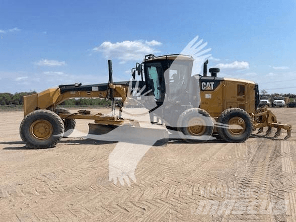 CAT 320 Гусеничні екскаватори