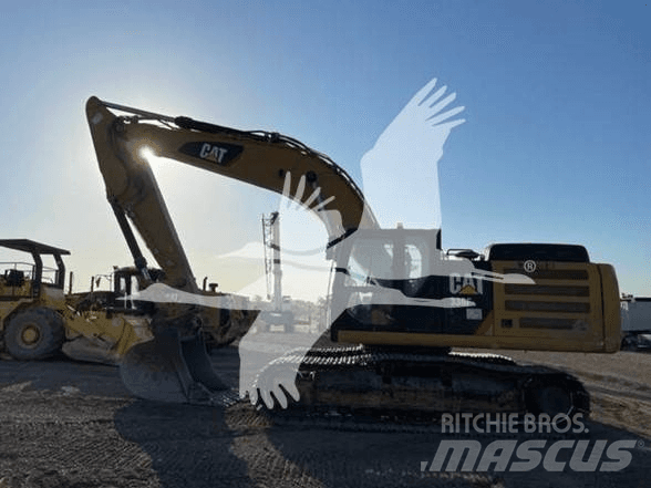 CAT CP56B Грунтові котки