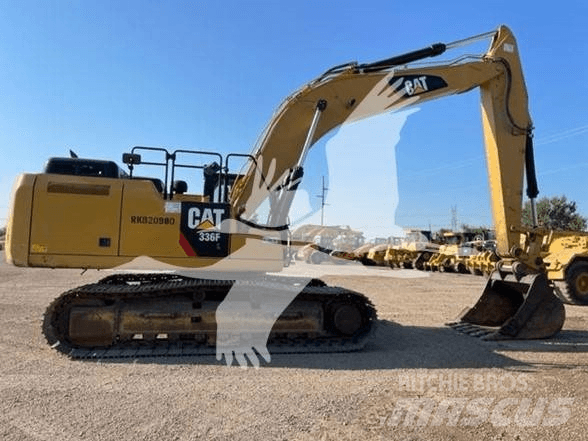 CAT D6T XL Гусеничні бульдозери