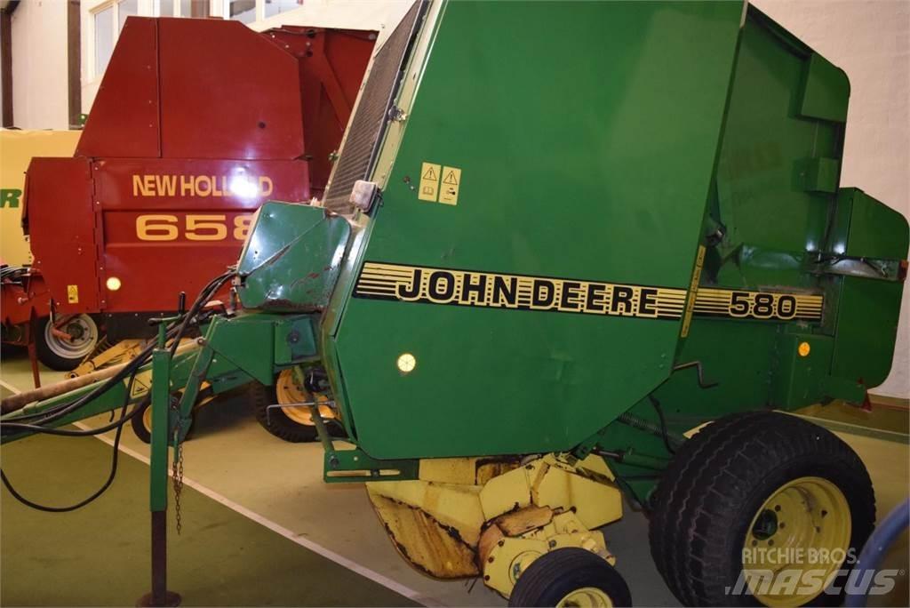 John Deere 580 Рулонні прес-підбирачі