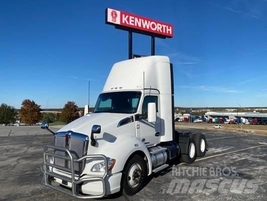 Kenworth T 680 Тягачі