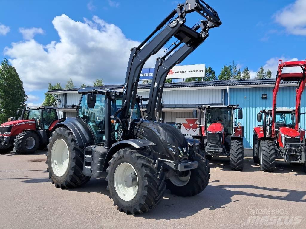 Valtra T 175 Direct Трактори