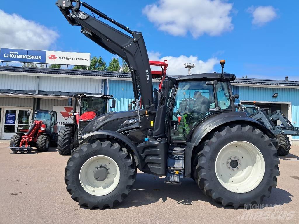 Valtra T 175 Direct Трактори