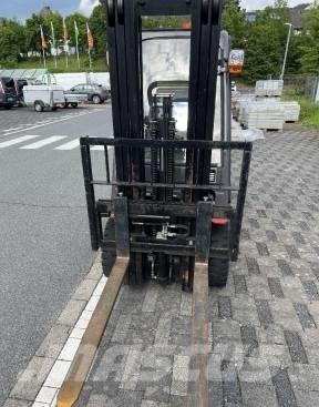 Manitou MI 18 D Дизельні навантажувачі