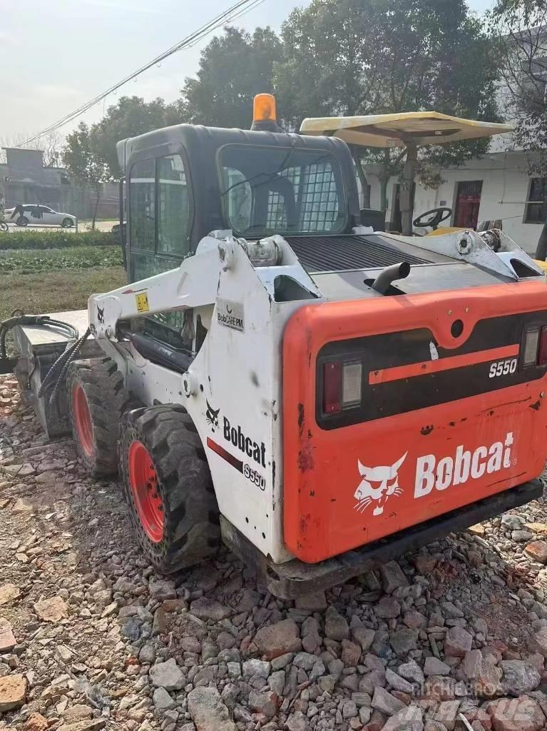 Bobcat S 550 Фронтальні навантажувачі