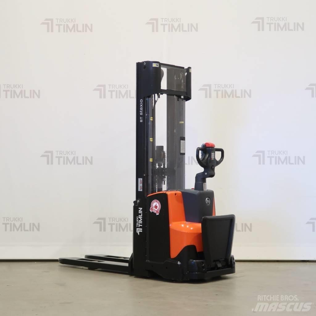 BT SWE120 (uusi akku) Самохідні електроштабелери
