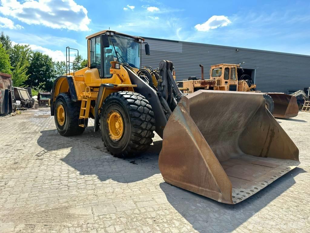 Volvo L180F Фронтальні навантажувачі