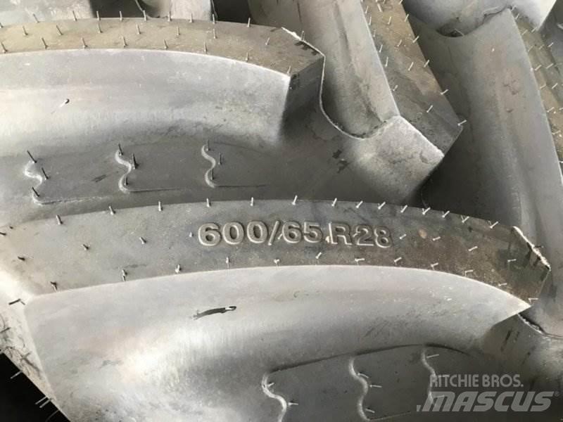 BKT 600/65R28 Колеса