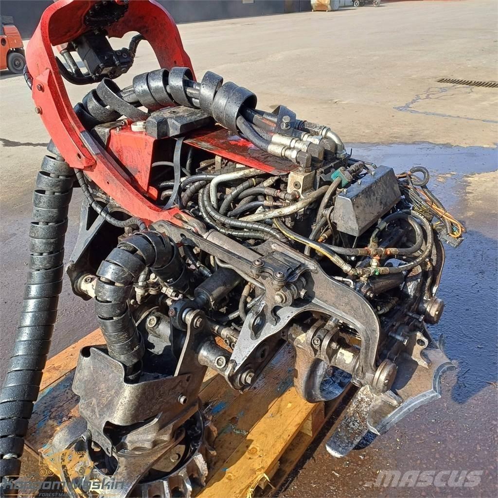 Komatsu C124 Валочні головки