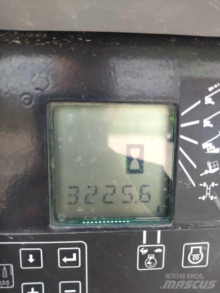 Genie ZX 135/70 Колінчаті підйомники