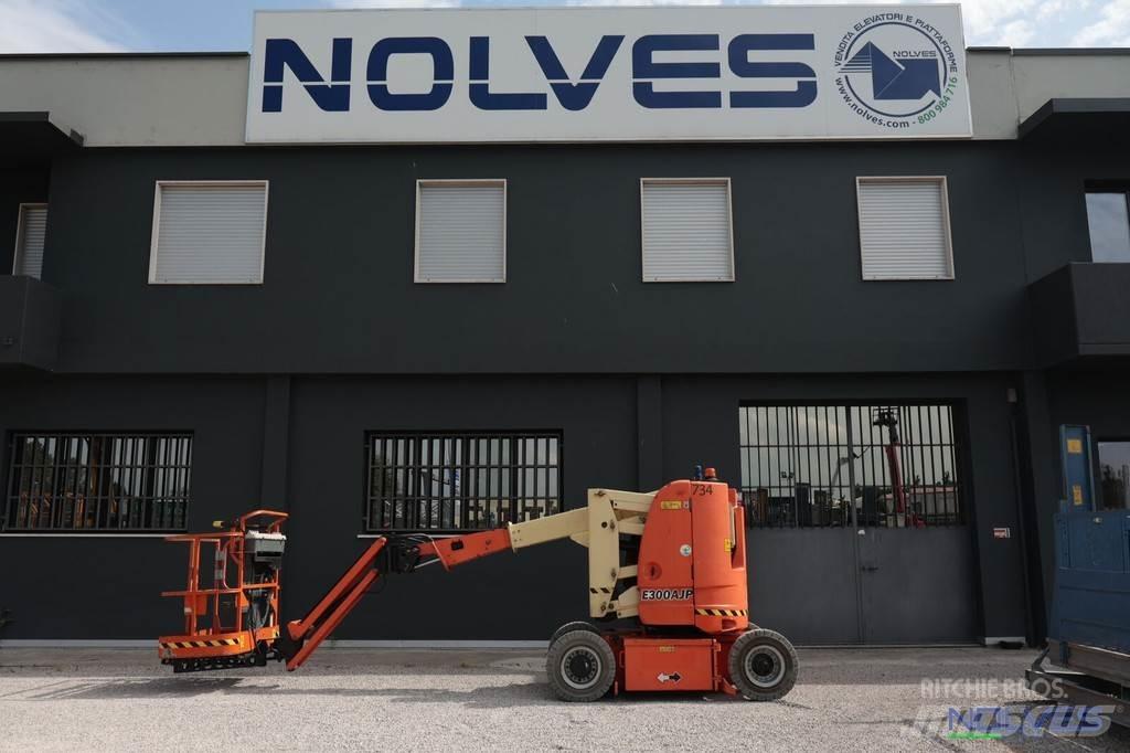 JLG E300AJP Колінчаті підйомники