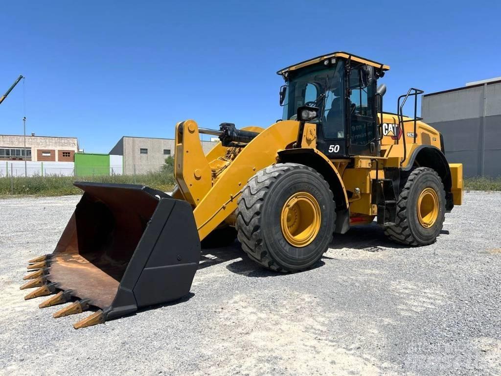 CAT 962 M Фронтальні навантажувачі