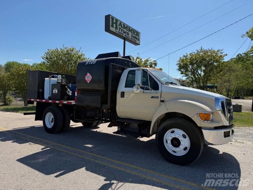 Ford F 750 XLT Комунальні автомобілі / автомобілі загального призначення