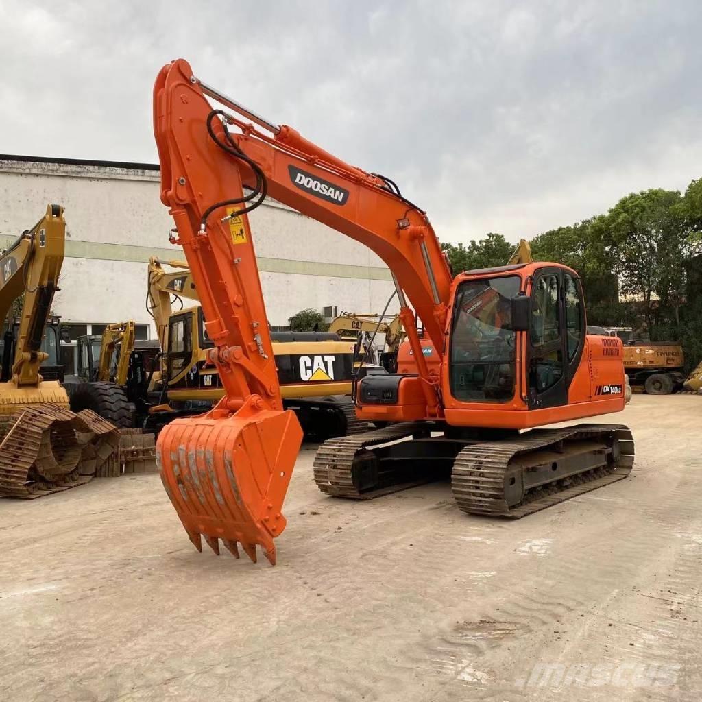 Doosan DX 140 Гусеничні екскаватори