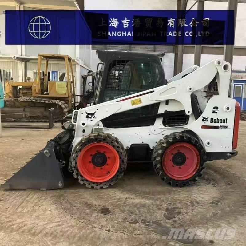 Bobcat S 130 Міні-навантажувачі