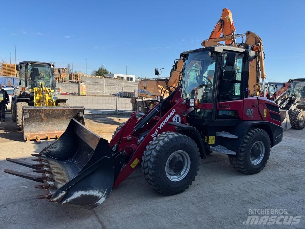 Yanmar V80 (02162) Фронтальні навантажувачі