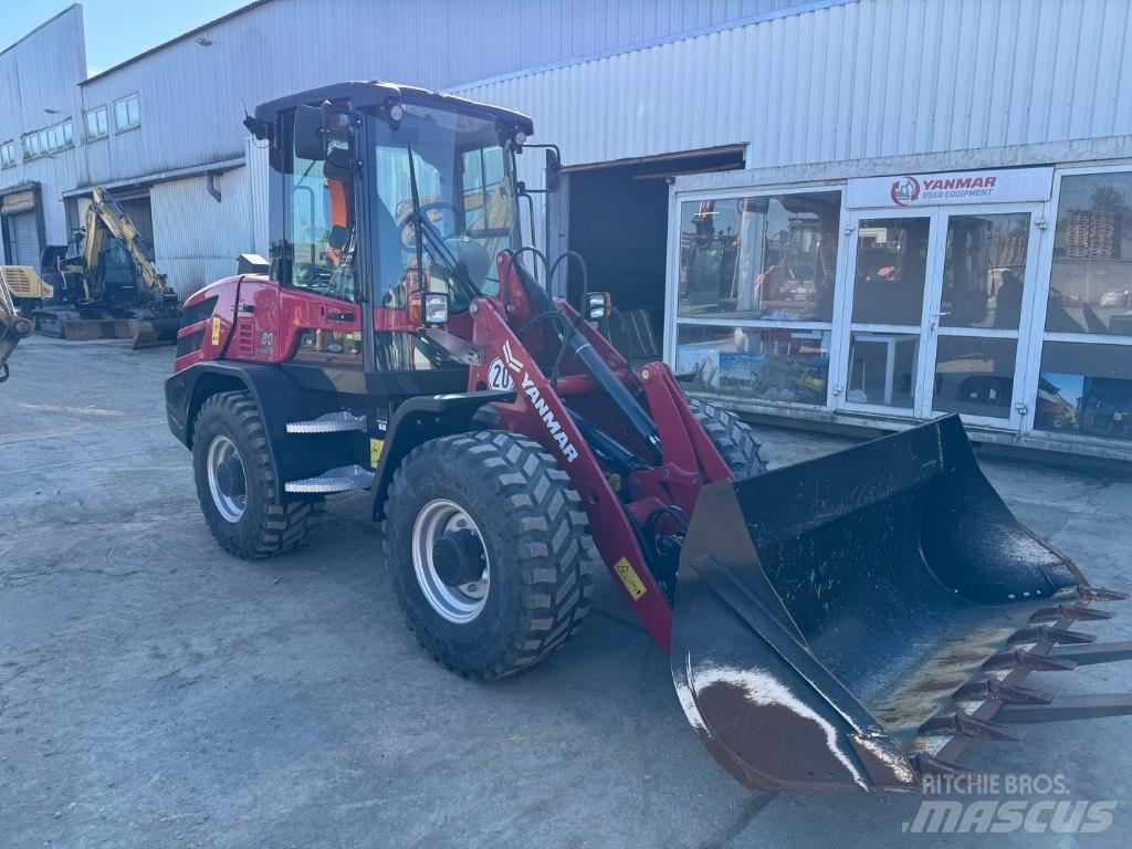 Yanmar V80 (02162) Фронтальні навантажувачі