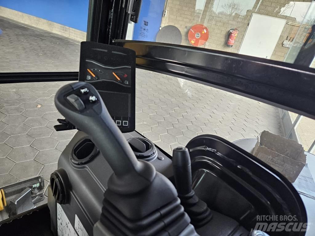 CAT 301.8 Міні-екскаватори < 7т