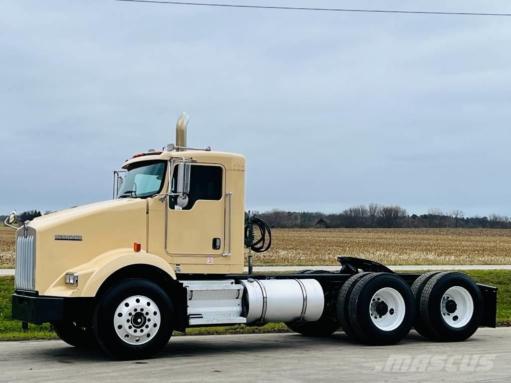 Kenworth T 800 Тягачі