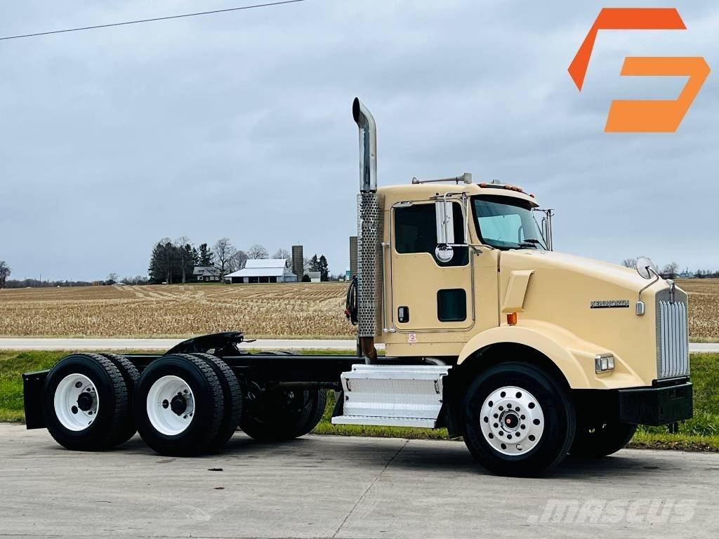 Kenworth T 800 Тягачі