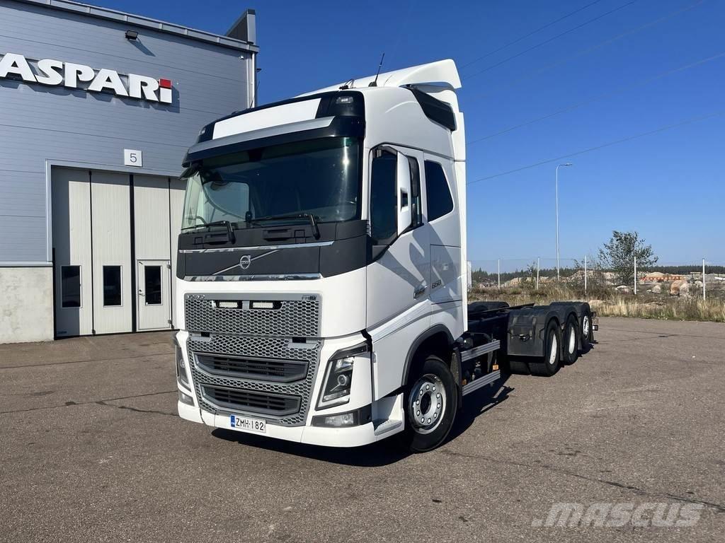 Volvo FH Шасі з кабіною