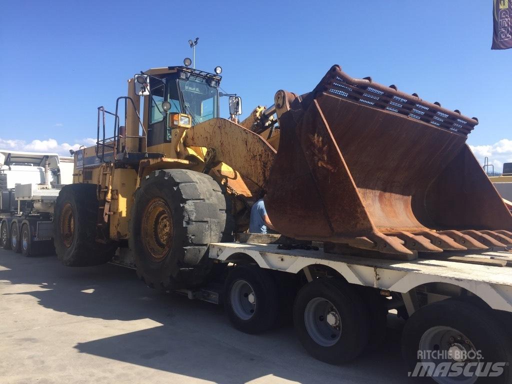 Komatsu WA600-1 Фронтальні навантажувачі