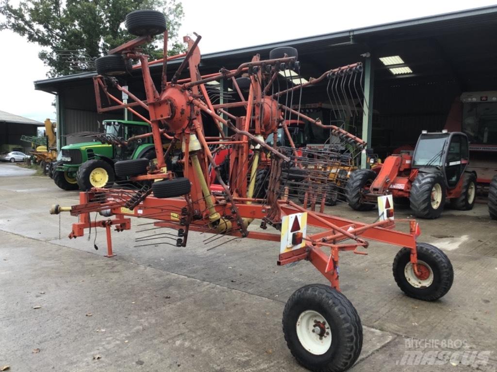 Kuhn GA 7301 Граблі і сінозворушувачі